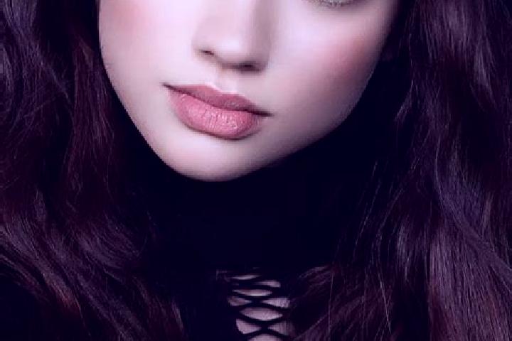 Harper, 22, a brunette dark-eyed european companion based in Beidaud. Offering Overnight, Duos, CIM, A-Level. Available for incall and outcall, day and eveni...