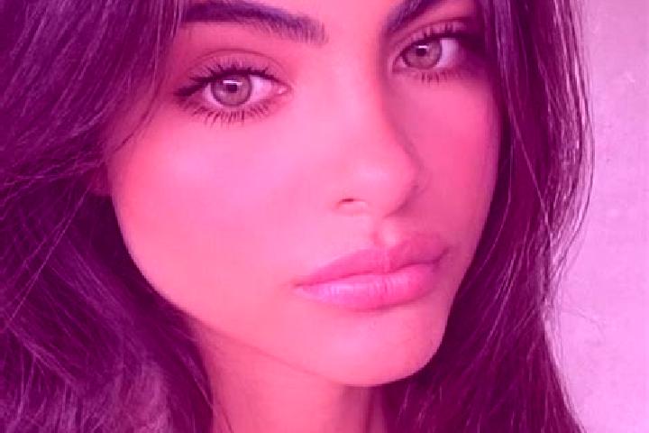 Harper, 22, a brunette green-eyed indian companion based in Neufvilles. Offering Striptease, Deep French Kissing, OWO, Fetish. Available for incall and outca...
