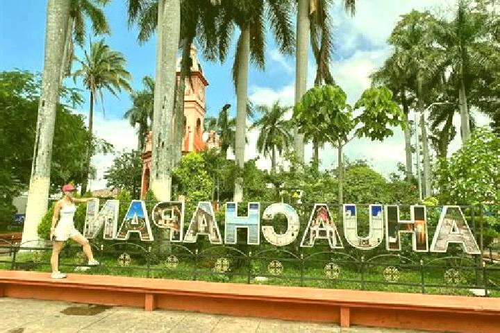 Harper, 22 — Escort in Ahuachapan, El Salvador