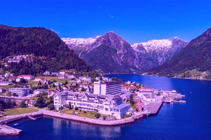 Harper, 22 — Escort in Balestrand, Norway