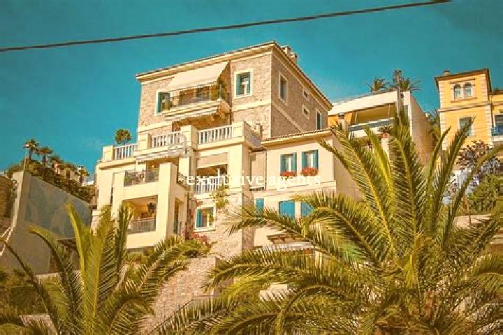 Harper, 22 — Escort in Kastella, Greece