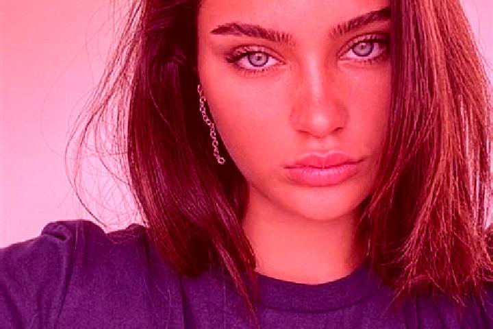 Harper, 23, a brunette blue-eyed caribbean companion based in Bottenbach. Offering Prostate Massage, OWO, Tantra, Party Girl. Available for incall and outcal...