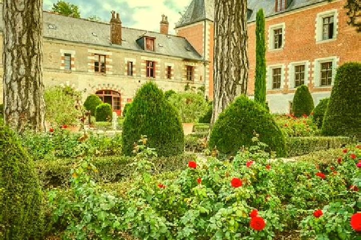 Harper, 23 — Escort in Chigny-les-Roses, France