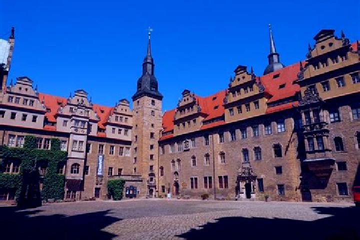 Harper, 23 — Escort in Merseburg, Germany