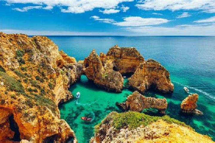 Harper, 23 — Escort in Praia, Portugal