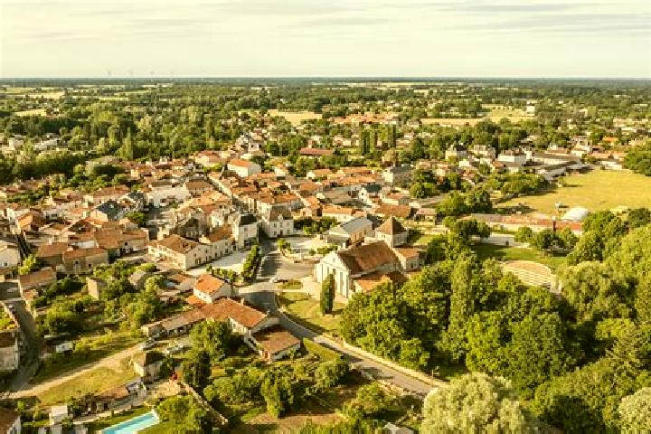 Harper, 23 — Escort in Usson-du-Poitou, France