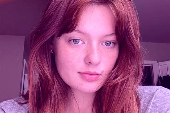 Harper, 24, a auburn amber-eyed caucasian companion based in Hartoape. Offering Couples, Domination, Duos. Available for incall and outcall, overnight bookin...