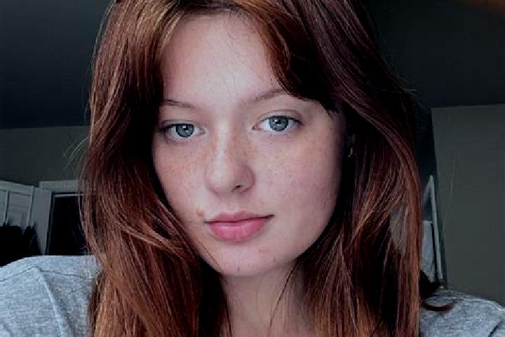 Harper, 24, a auburn blue-eyed indian companion based in Reichenbach an der Fils. Offering Fetish, Dinner Date, Girlfriend Experience, BDSM, Erotic Massage. ...