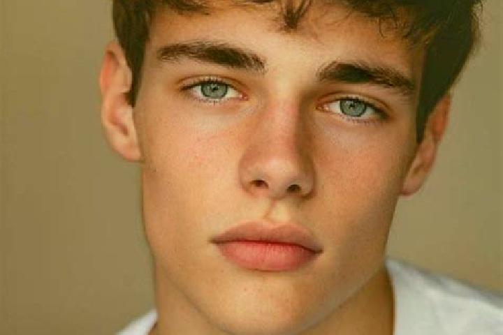 Harper, 24, a black brown-eyed caucasian companion based in Cunen. Offering Prostate Massage, Girlfriend Experience, 69, Fetish, Deep French Kissing. Availab...