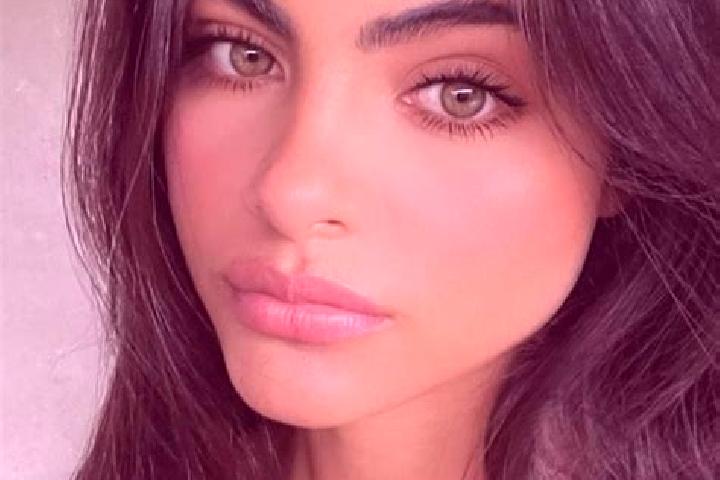 Harper, 24, a black hazel-eyed slavic companion based in Zhuchang. Offering Party Girl, GFE, Tantra. Available for incall and outcall, day and evening dates.