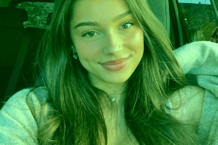 Harper, 24, a brunette blue-eyed asian companion based in Neusitz. Offering GFE, Party Girl, Massage, Tantra. Available for incall and outcall, day and eveni...