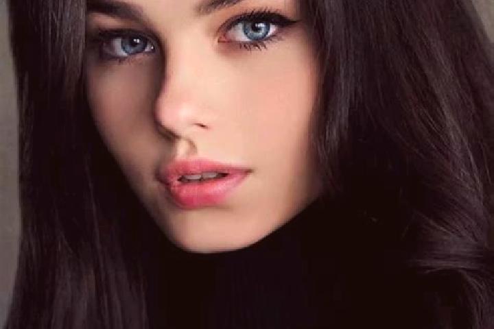 Harper, 24, a brunette blue-eyed caucasian companion based in Malpur. Offering Prostate Massage, BDSM, Party Girl. Available for incall and outcall, overnigh...