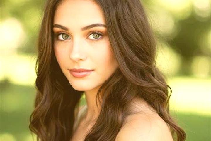 Harper, 24, a brunette hazel-eyed caribbean companion based in Velazquez. Offering Erotic Massage, Dinner Date. Available for incall and outcall, overnight b...