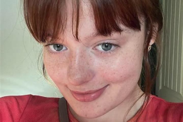 Harper, 24, a red brown-eyed mixed companion based in Santosa. Offering Party Girl, BDSM, CIM. Available for incall and outcall, day and evening dates.