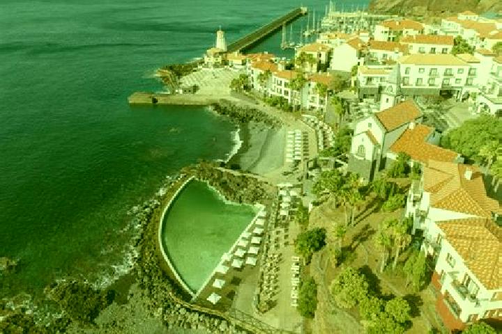 Harper, 24 — Escort in Canical, Portugal