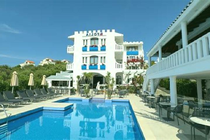 Harper, 24 — Escort in Folia, Greece