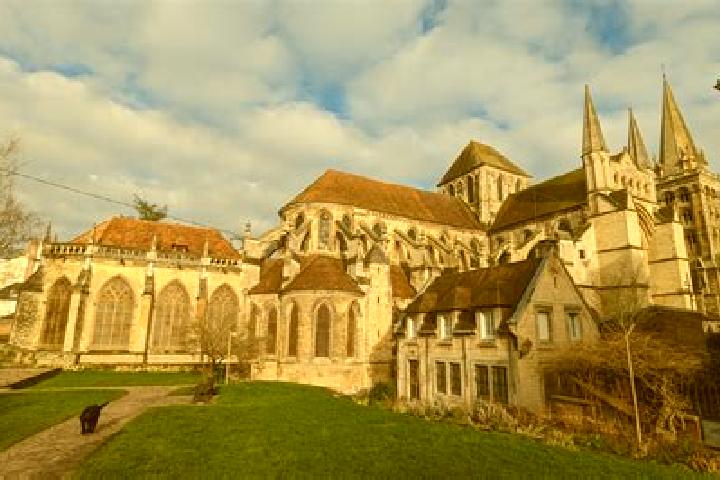Harper, 24 — Escort in Lisieux, France