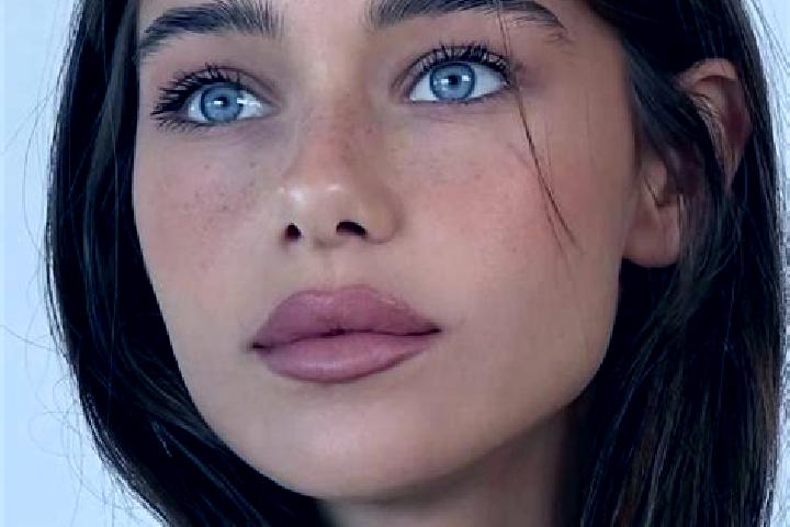 Harper, 25, a brunette grey-eyed indian companion based in Santa Colomba II. Offering Overnight, A-Level, Domination. Available for incall and outcall, overn...