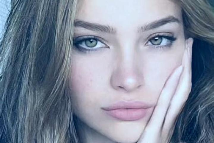 Harper, 25, a dark blonde hazel-eyed mediterranean companion based in Azuqueca de Henares. Offering GFE, Travel Companion, Overnight, A-Level. Available for ...