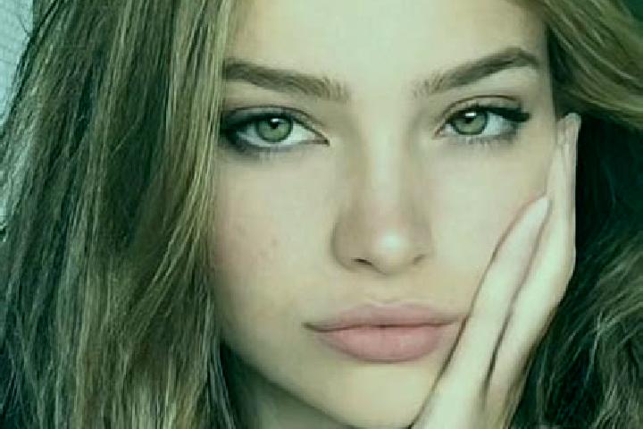 Harper, 25, a red brown-eyed asian companion based in Maluri. Offering Couples, Massage, GFE, Party Girl. Available for incall and outcall, day and evening d...