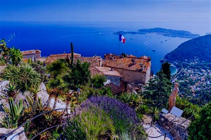Harper, 25 — Escort in Eze, France