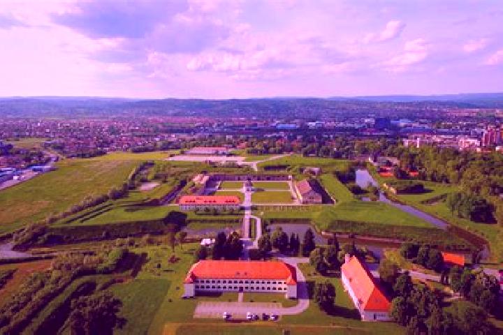 Harper, 25 — Escort in Nasice, Croatia