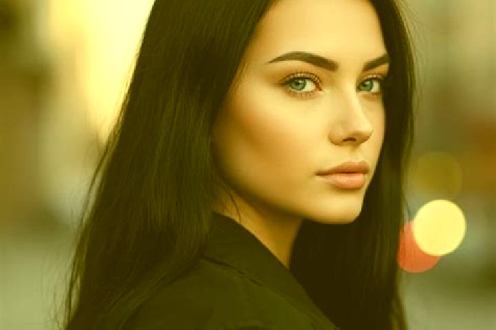 Harper, 26, a auburn blue-eyed latina companion based in Ban Phonsavang-Nua. Offering Travel Companion, BDSM, Erotic Massage. Available for incall and outcal...