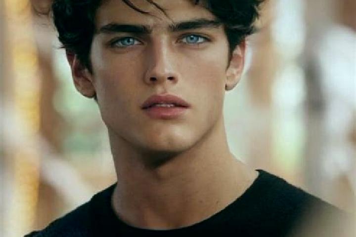 Harper, 26, a auburn blue-eyed mediterranean companion based in Basiliano-Vissandone. Offering Roleplay, Party Girl, Deep French Kissing. Available for incal...