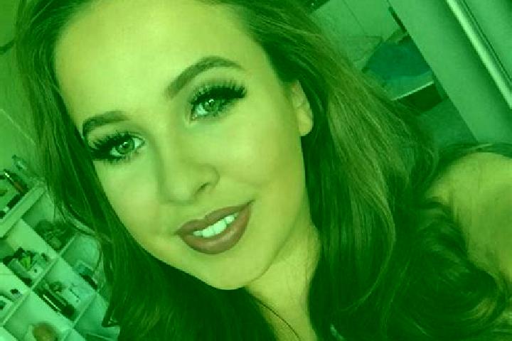 Harper, 26, a brunette grey-eyed european companion based in Dujiang. Offering Fetish, Deep French Kissing, Erotic Massage. Available for incall and outcall,...