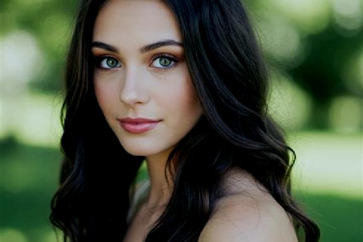 Harper, 26, a brunette hazel-eyed mediterranean companion based in Ruyigi. Offering Fetish, Couples, Tantra. Available for incall and outcall, overnight book...