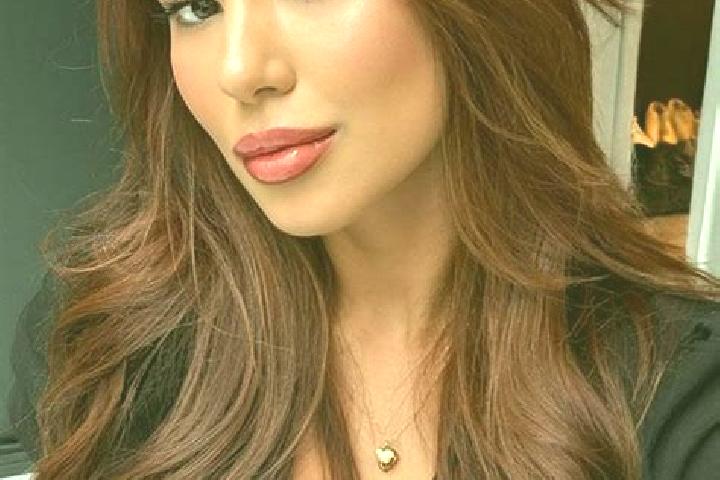 Harper, 26, a chestnut dark-eyed latina companion based in Purabaya. Offering Erotic Massage, A-Level, Travel Companion, Striptease, Prostate Massage. Availa...