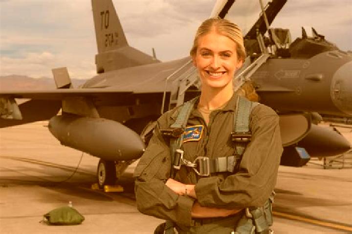 Harper, 26 — Escort in Dishman, United States