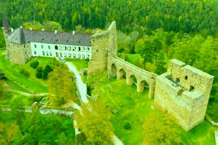 Harper, 26 — Escort in Velhartice, Czech Republic