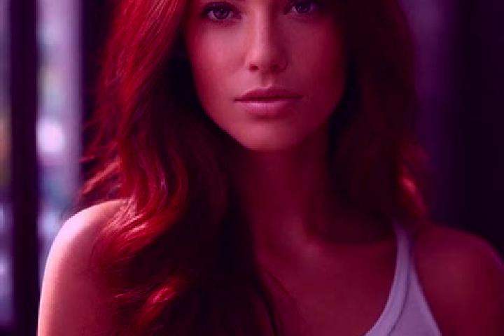 Harper, 27, a auburn hazel-eyed caribbean companion based in Yinnon. Offering Party Girl, Tantra, GFE. Available for incall and outcall, day and evening dates.