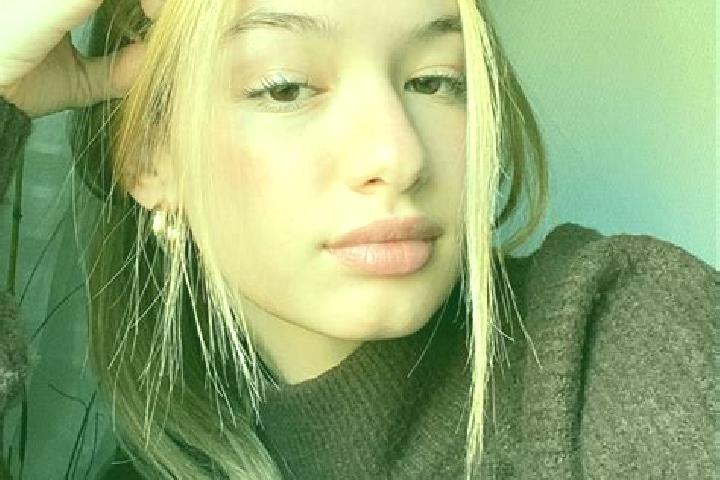 Harper, 27, a blonde brown-eyed asian companion based in Beinamar. Offering Travel Companion, Deep French Kissing, Prostate Massage. Available for incall and...
