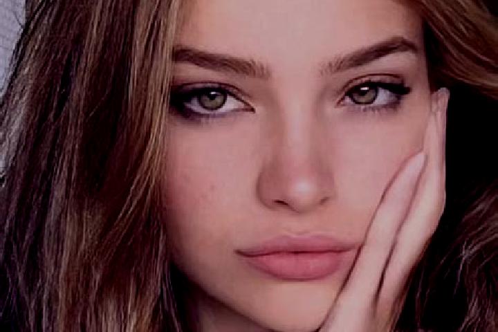 Harper, 27, a brunette amber-eyed mixed companion based in Marinha Grande. Offering Couples, GFE, Roleplay, Deep French Kissing, Party Girl. Available for in...
