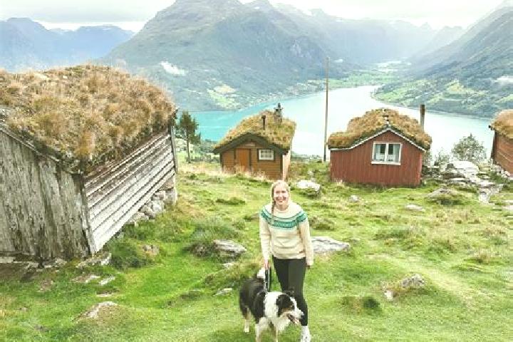 Harper, 27 — Escort in Neskollen, Norway