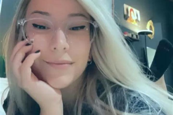 Harper, 28, a blonde grey-eyed asian companion based in Rappottenstein. Offering Fetish, Duos, Party Girl. Available for incall and outcall, day and evening ...