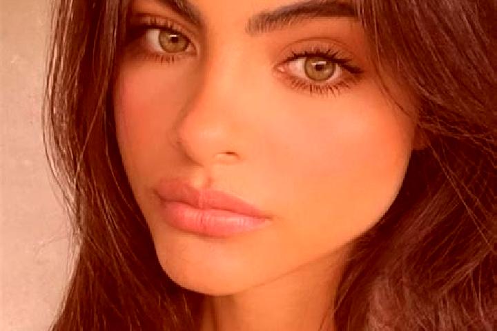 Harper, 28, a brunette green-eyed indian companion based in Warrenton. Offering Travel Companion, Party Girl, Prostate Massage, Couples. Available for incall...