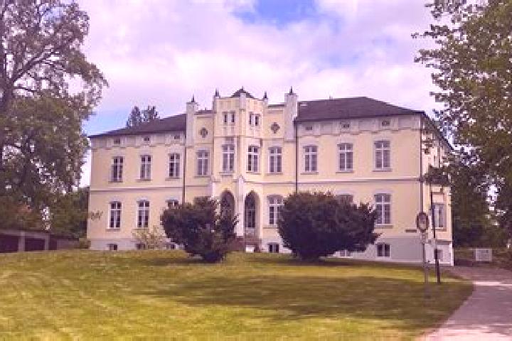 Harper, 28 — Escort in Muehlen Eichsen, Germany