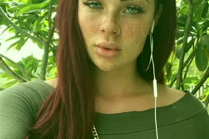 Harper, 29, a auburn brown-eyed latina companion based in Aquiles Cordova Moran. Offering Fetish, GFE. Available for incall and outcall, overnight bookings a...