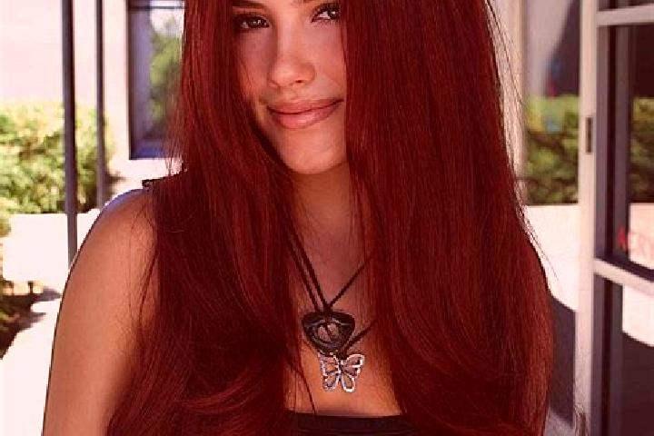 Harper, 29, a auburn dark-eyed european companion based in Mittelstenahe. Offering OWO, Couples, BDSM. Available for incall and outcall, day and evening dates.