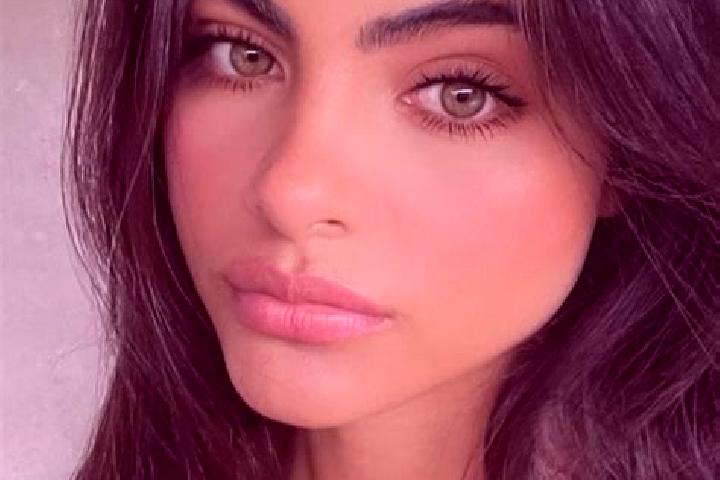 Harper, 29, a black green-eyed indian companion based in Querenburg. Offering Tantra, Duos, Party Girl. Available for incall and outcall, overnight bookings ...