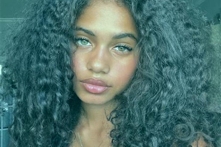 Harper, 29, a black grey-eyed ebony companion based in Nove Veseli. Offering Erotic Massage, Striptease, Travel Companion, Party Girl. Available for incall a...