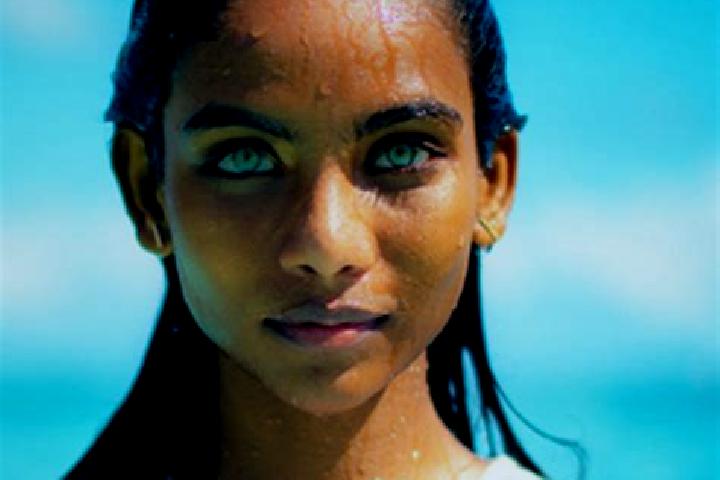 Harper, 29, a red blue-eyed indian companion based in Vapaala. Offering Tantra, OWO, BDSM, Overnight. Available for incall and outcall, day and evening dates.