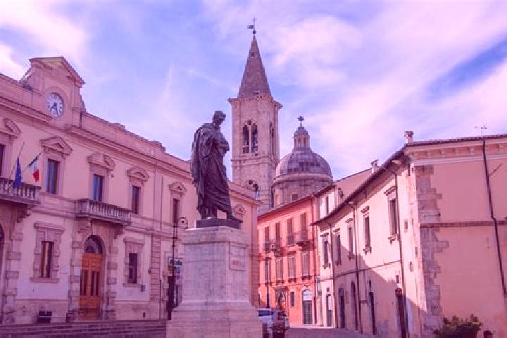 Harper, 29 — Escort in Bussi sul Tirino, Italy