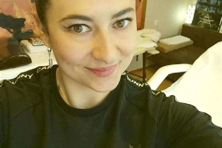 Harper, 30, a black grey-eyed latina companion based in Artigues-pres-Bordeaux. Offering A-Level, Girlfriend Experience, Erotic Massage. Available for incall...