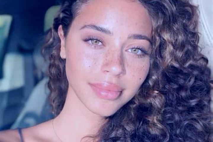 Harper, 30, a black hazel-eyed latina companion based in White Oak. Offering Erotic Massage, OWO, Deep French Kissing, Prostate Massage. Available for incall...