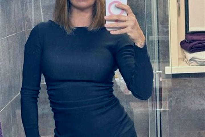 Harper, 30, a blonde dark-eyed mixed companion based in Vreewijk. Offering Tantra, A-Level, Domination, Prostate Massage, Duos. Available for incall and outc...