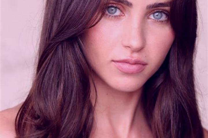 Harper, 30, a brunette brown-eyed slavic companion based in Paternopoli. Offering Massage, Fetish, Striptease, Tantra. Available for incall and outcall, over...